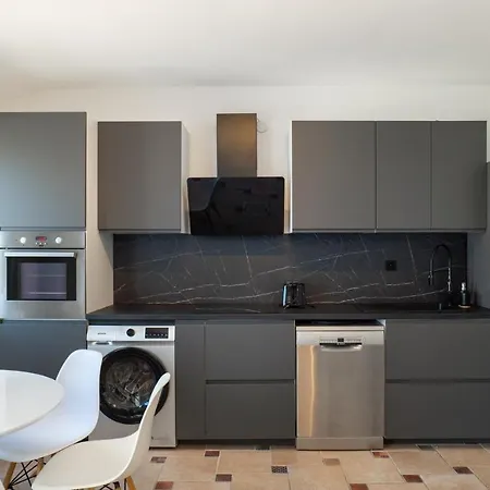 Appartement Pool And Ena - Perfect Family Escape *