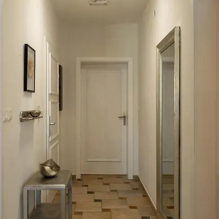 Apartment Pool Ena Pag Town