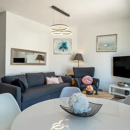 Appartement Pool And Ena - Perfect Family Escape