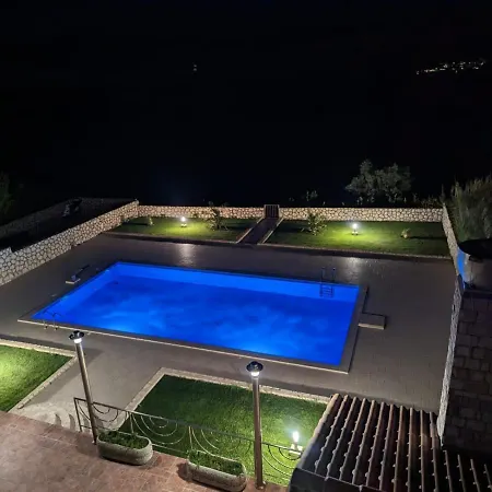 Apartment Pool Ena Pag Town