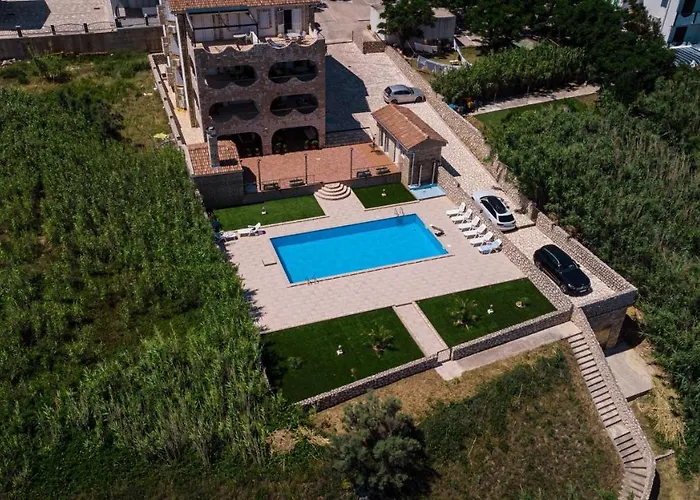 아파트 Pool Ena *